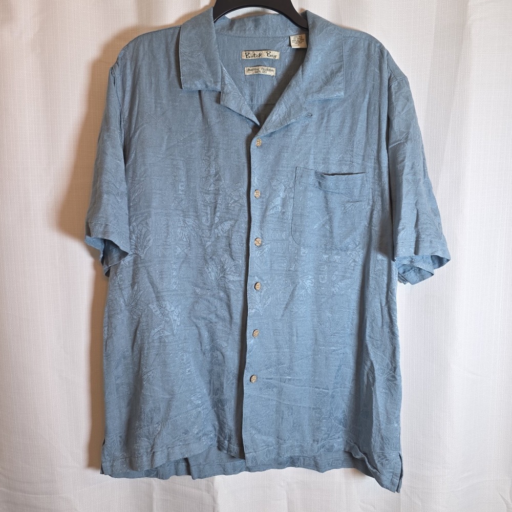 Batik Bay Shirt Men's Large Blue 100 % Silk Hawaiian Style Beachy Button Up